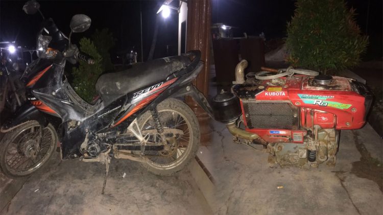 Pencuri Mesin Bajak Sawah